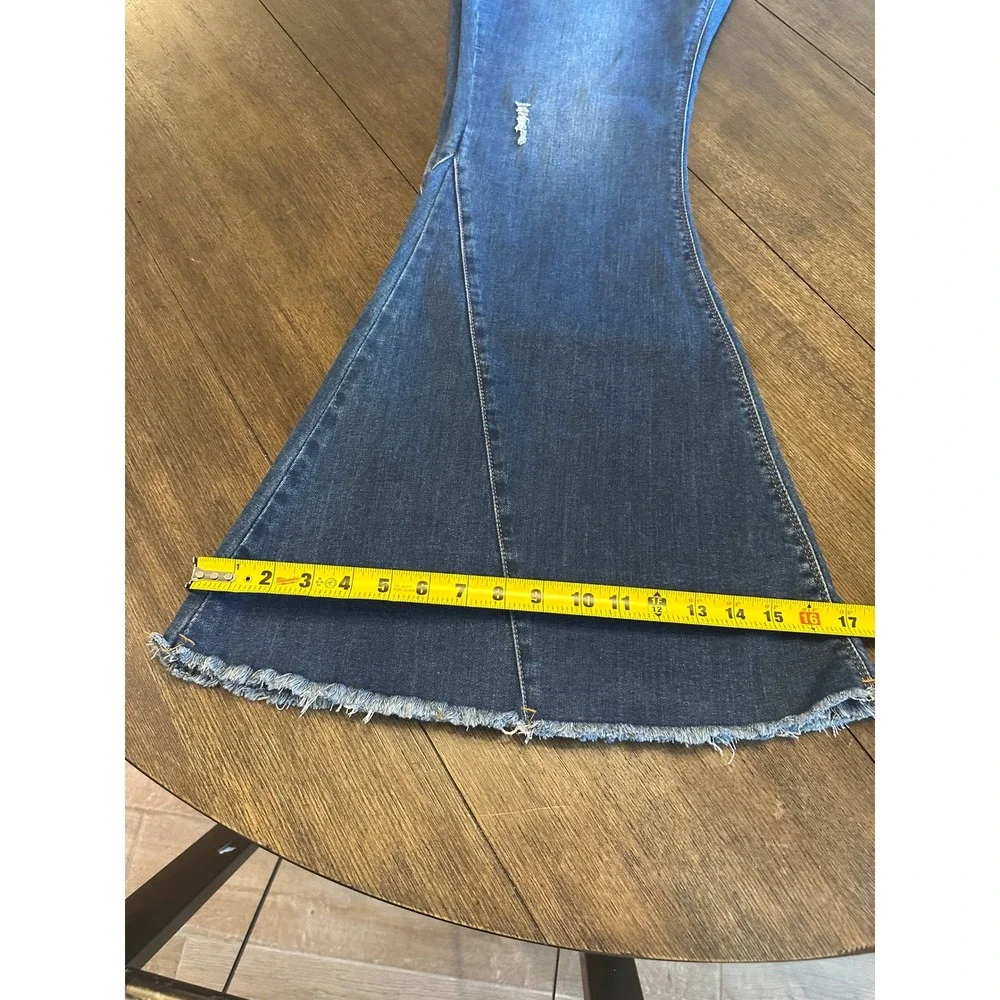 Home‎ Folk Women's Denim Flare Jeans Distressed Frayed Hem Size 18